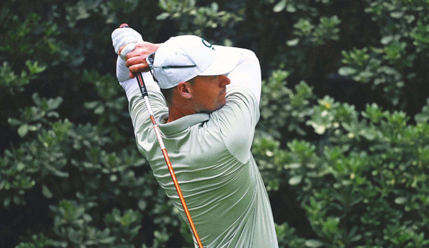 Victor Perez Shoots 9-Under 62 in Round 1 for First LIV Golf Lead in Mexico City