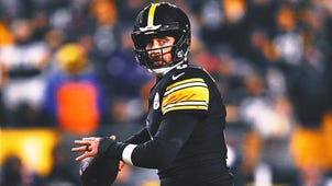 AARON RODGERS Trending Image: Pittsburgh Steelers Place Unrestricted Free-Agent Tender on QB Aaron Rodgers