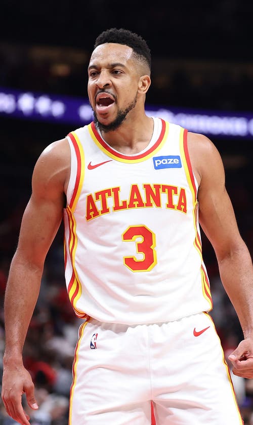 Underdog Fantasy Promo Code FOXSPORTS Unlocks a $50 Bonus for Celtics-76ers, Knicks vs Hawks