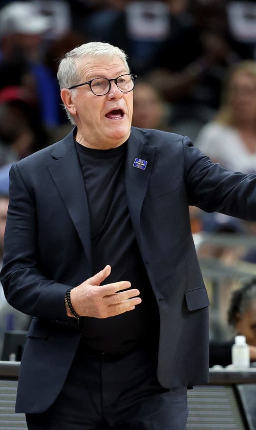 UConn's Geno Auriemma Rips Officiating, Confronts Dawn Staley in Final Four Loss