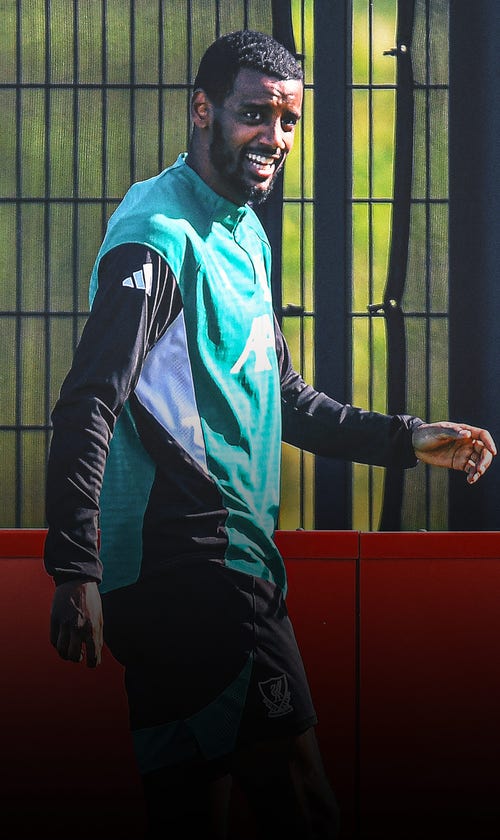 Good Week For Sweden: Star Striker Isak To Return Following World Cup Qualification