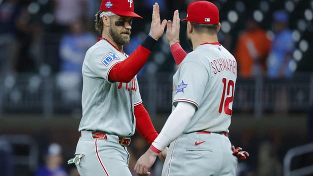 Bryce Harper, Phillies Snap 10-Game Skid With Extra-Inning Win Over Braves