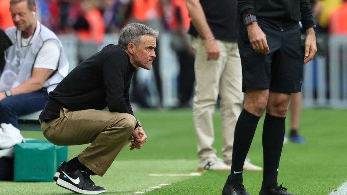 FBL-FRA-LIGUE1-PSG-LORIENT