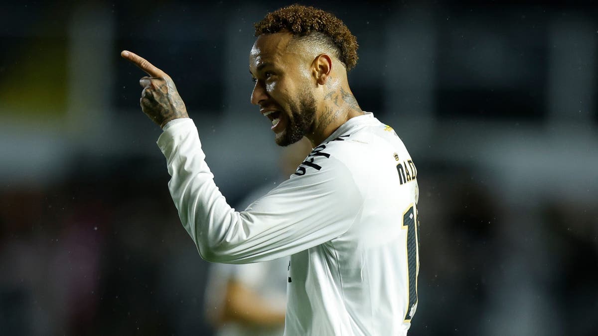 Santos v Bragantino - Brasileirao 2026