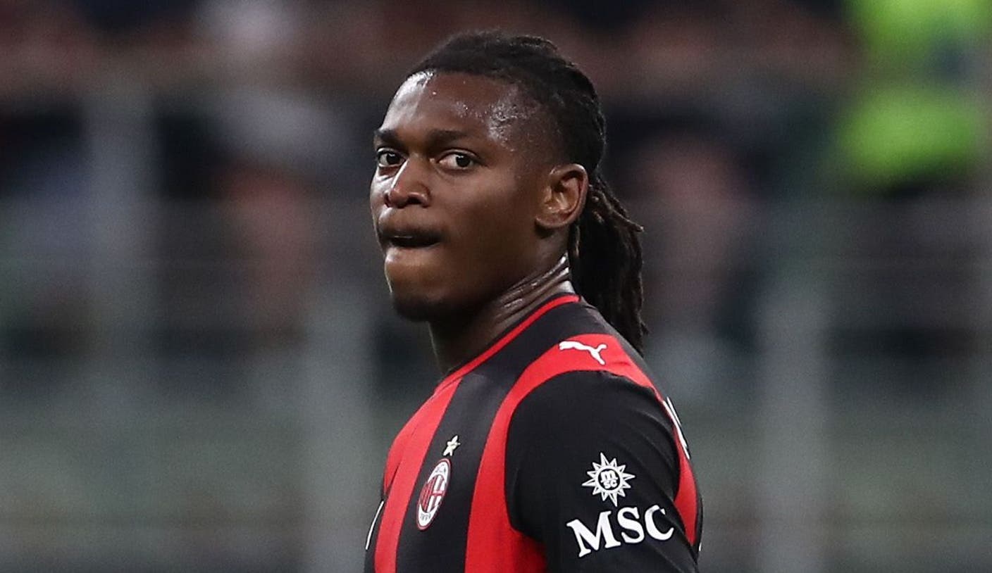 Rafael Leão To Premier League? AC Milan Winger Picks Man United As Favorite Team