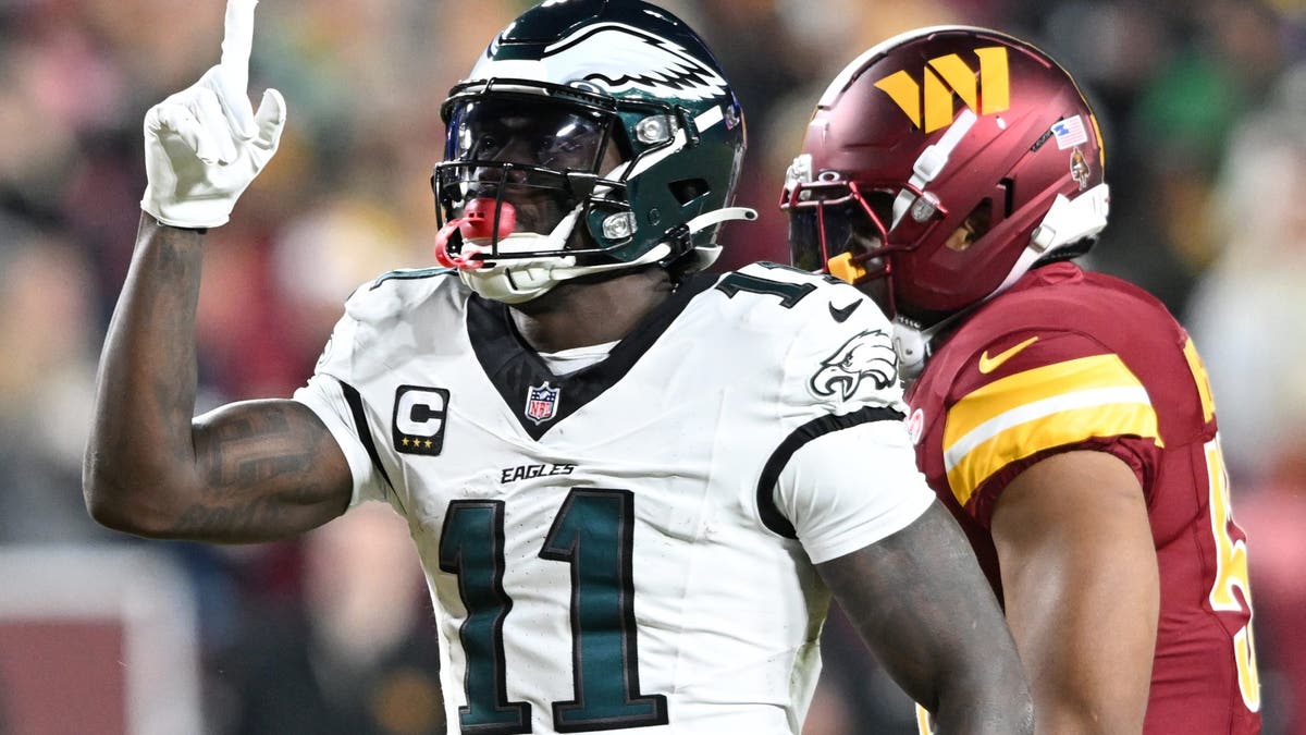 One league source was surprised A.J. Brown fetched a first-round pick but thinks the star wide receiver will "be fine" in New England. (Photo by Greg Fiume/Getty Images)