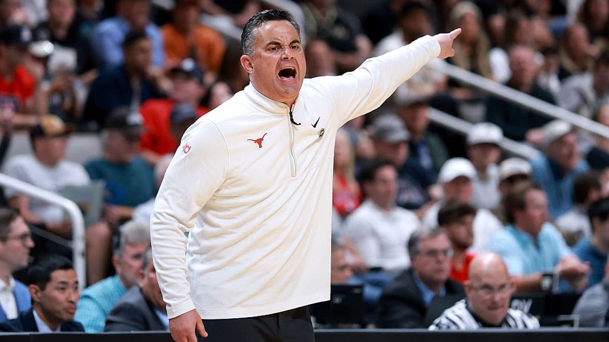 Sean Miller led Texas to the Sweet 16 last season. (Photo by Ezra Shaw/Getty Images)