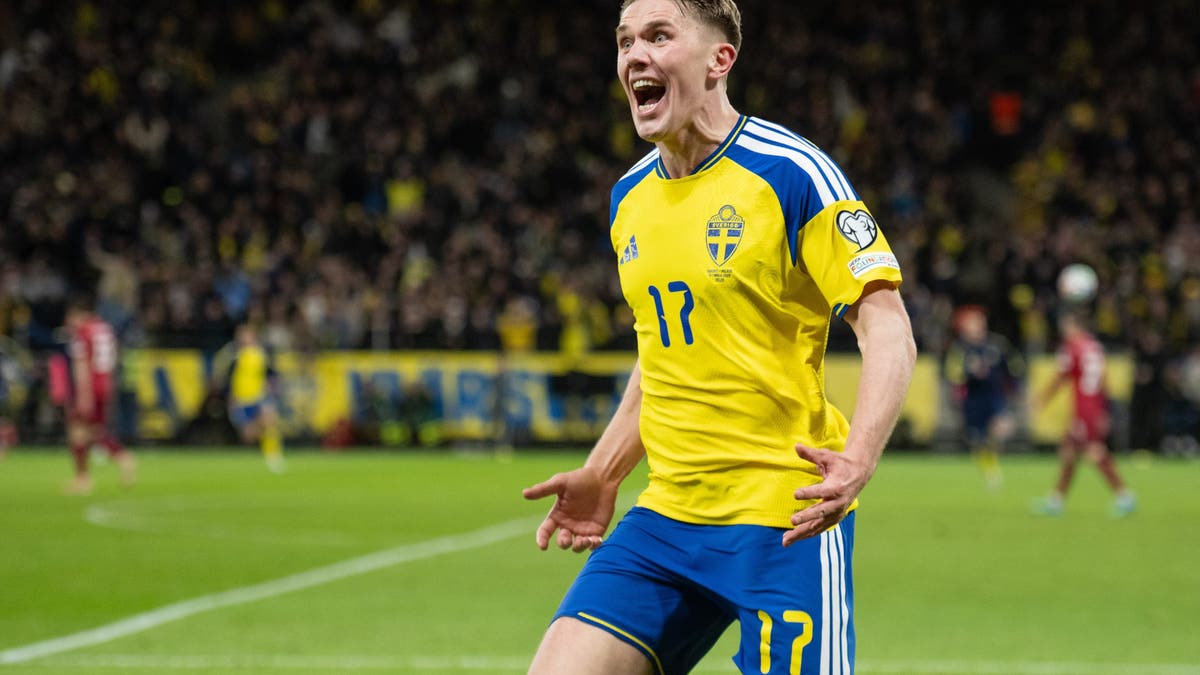 Viktor Gyökeres is +170 to score in Sweden's opening World Cup match against Tunisia (Photo by Sebastian Frej/Getty Images).