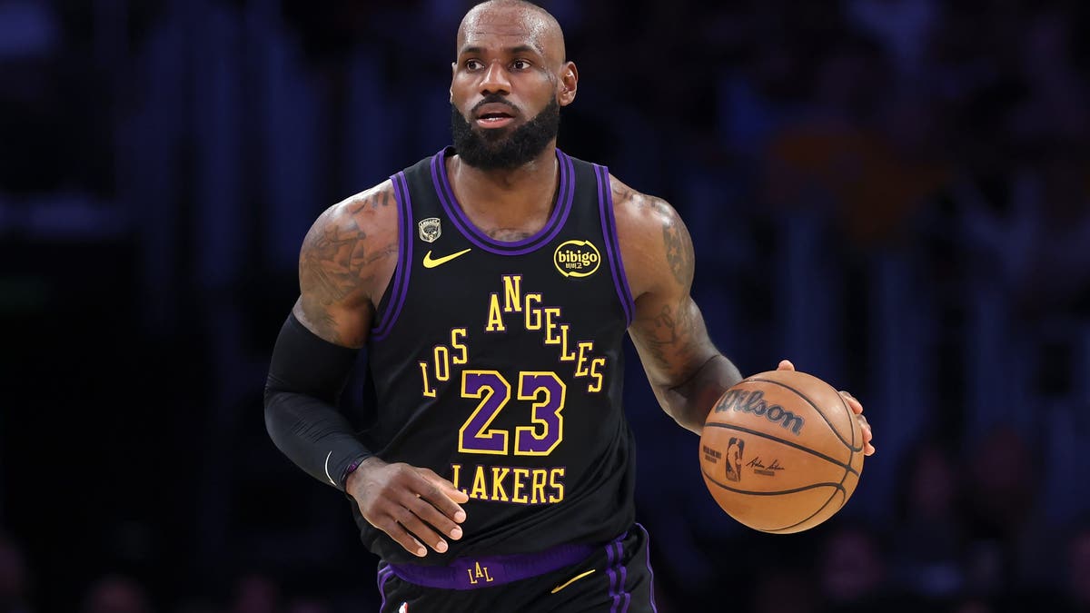LeBron James Next Team Odds: Warriors, Cavaliers, Heat In Mix