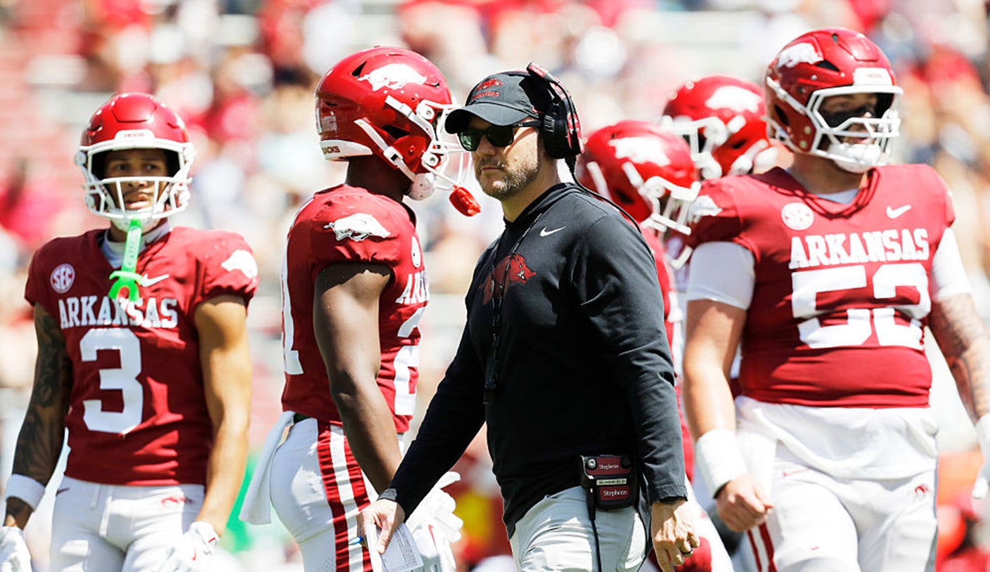 2026 College Football Odds: Fade Arkansas Win Total; Back WSU