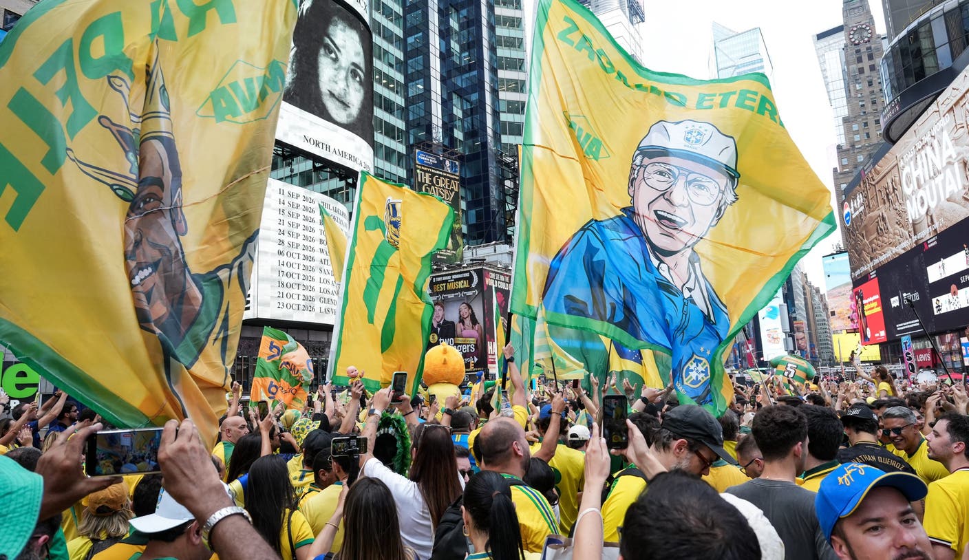 Best Of World Cup: Top Fan Moments, From American Food To Mexico's Duck Fan