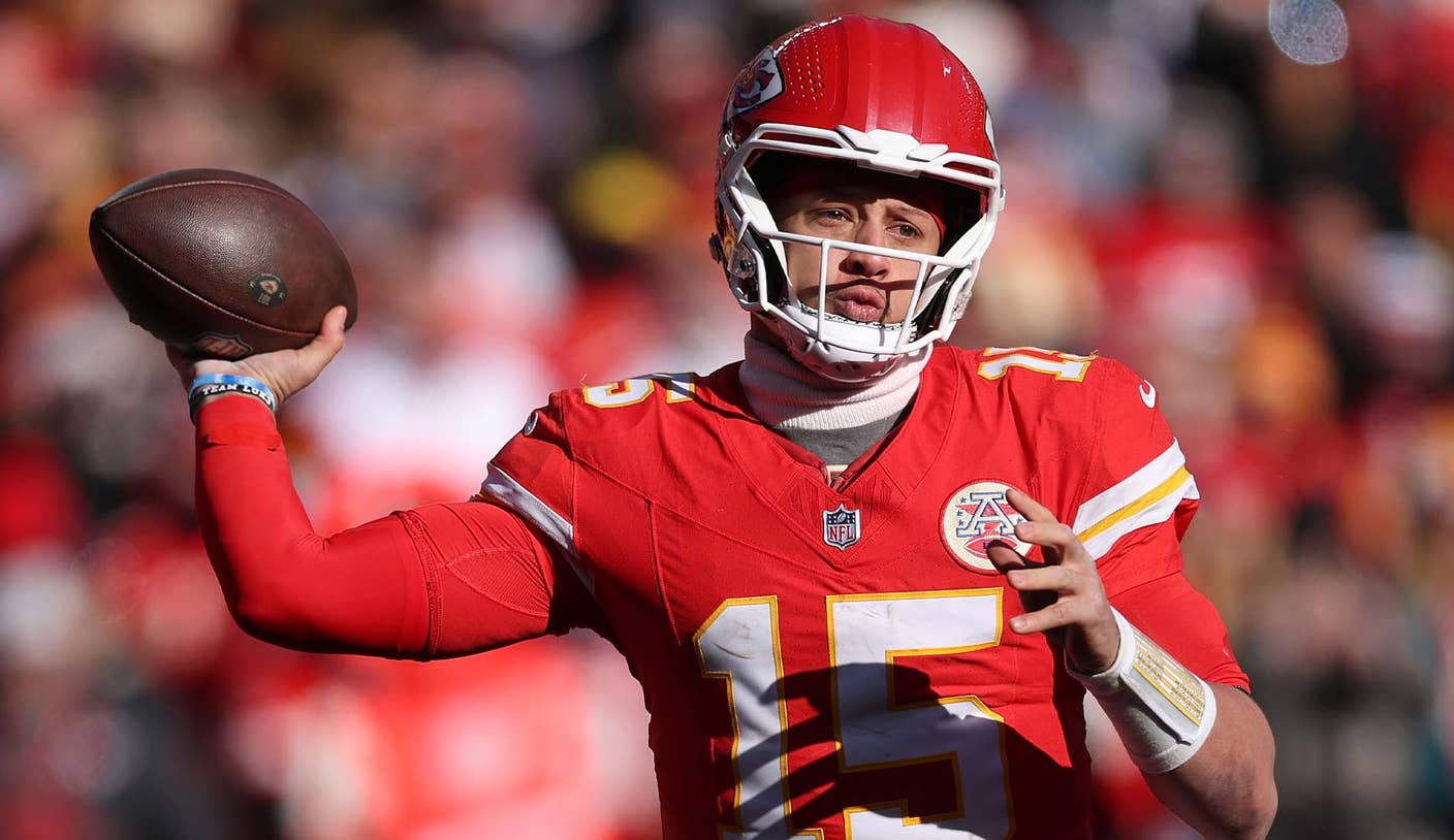Chiefs Star Patrick Mahomes Signs Extension Reportedly Worth Over $500M