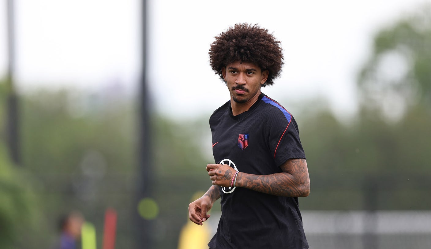 USA's Chris Richards Fully Participates In Practice Before World Cup Opener