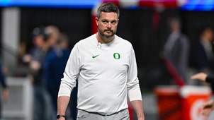 COLLEGE FOOTBALL Trending Image: 2026 College Football Odds: Will Oregon, Miami Both Make Playoff?