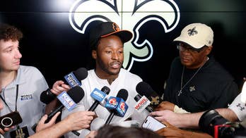 Alvin Kamara Attends Saints OTAs Amid Backfield Restructuring and Trade Interest