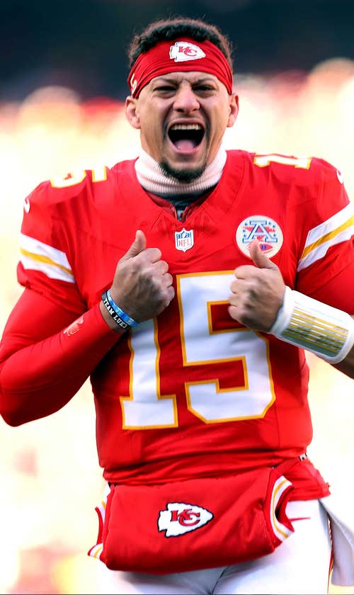 Chiefs Star Patrick Mahomes Signs Extension Reportedly Worth Over $500M