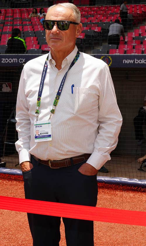 Manfred Warns Salary Cap Push Risks Triggering Another 1994-Style Work Stoppage