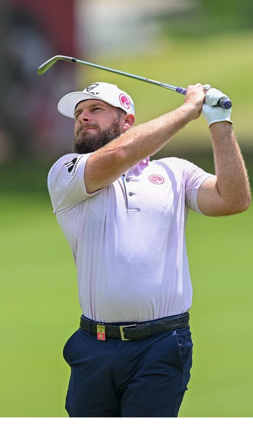 Tyrrell Hatton Takes 2-Stroke Lead After Round 3 Of LIV Golf Andalucía