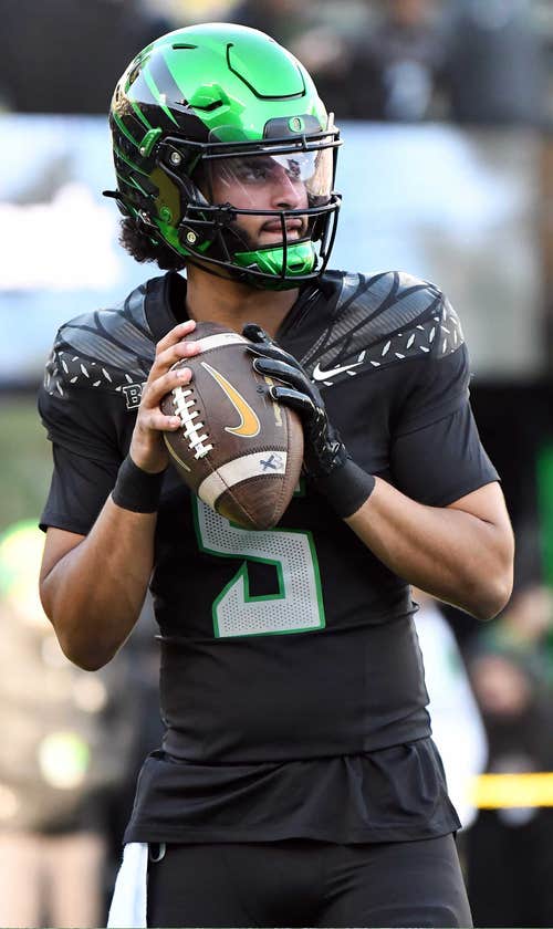 Oregon QB Dante Moore Carted Off Field After Scary Hit To The Head