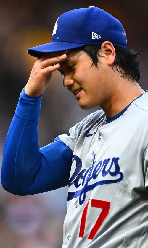 Dodgers’ Shohei Ohtani Exits Early Against Pirates Due to Left Knee Inflammation