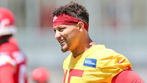 LOS ANGELES CHARGERS Trending Image: 2026 NFL Comeback Player of Year Odds: Patrick Mahomes Early Favorite