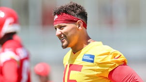 NFL Trending Image: Chiefs Star QB Patrick Mahomes Cleared For Practice Ahead Of Training Camp