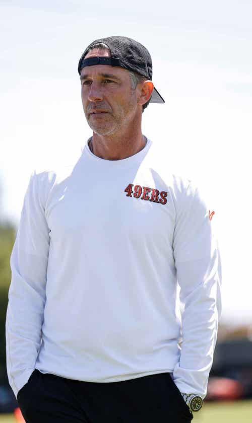 49ers’ Kyle Shanahan Makes Brief Appearance At Training Camp After Car Crash