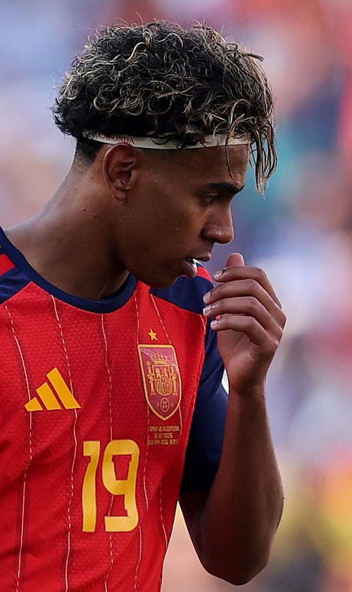 Robert Lewandowski Explains Why Lamine Yamal Did Not Perform His Best With Spain