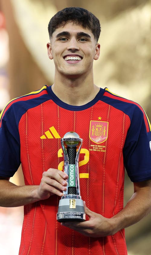 Spain's Pau Cubarsí Wins 2026 World Cup Young Player Award