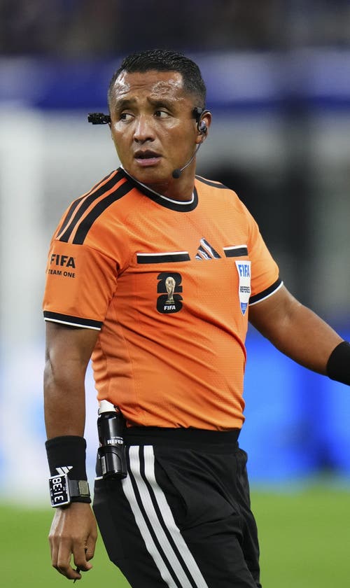 Who Are The Referees For France vs. Spain?