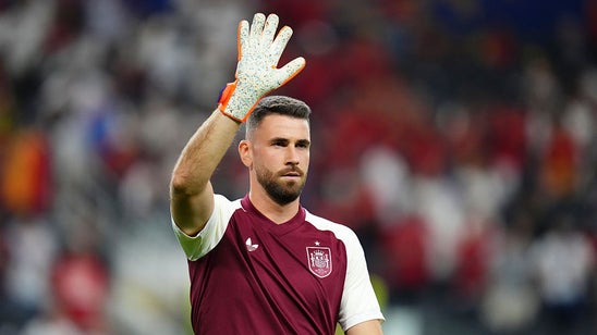 2026 World Cup Golden Glove: Unai Simón Surges After Clean Sheet vs. France