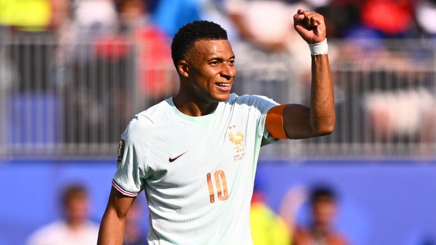 Kylian Mbappé Equals Lionel Messi's Record For Most Non-Penalty World Cup Goals
