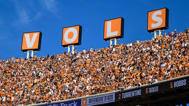 College Football Offseason Buzz: NCAA Suspends Tennessee LB Over Flight
