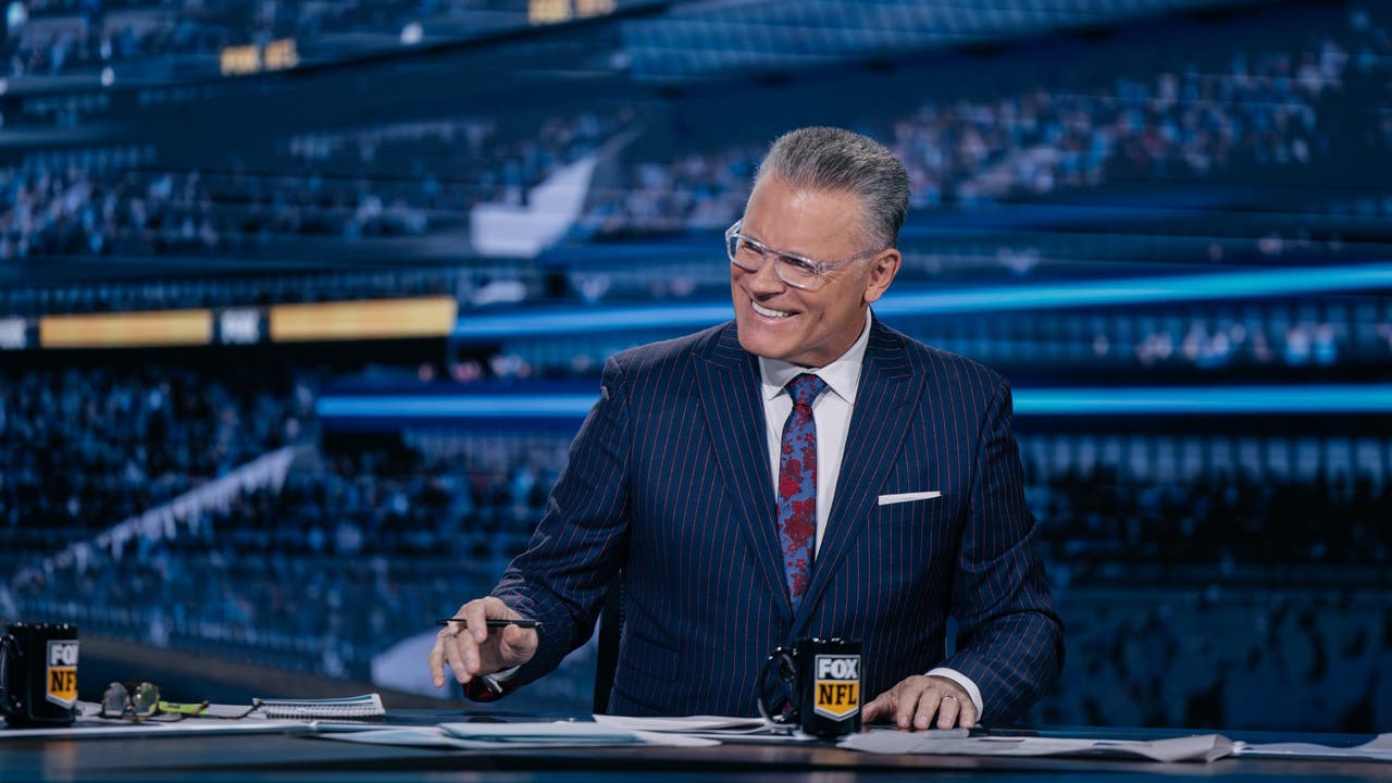 Howie Long On Set