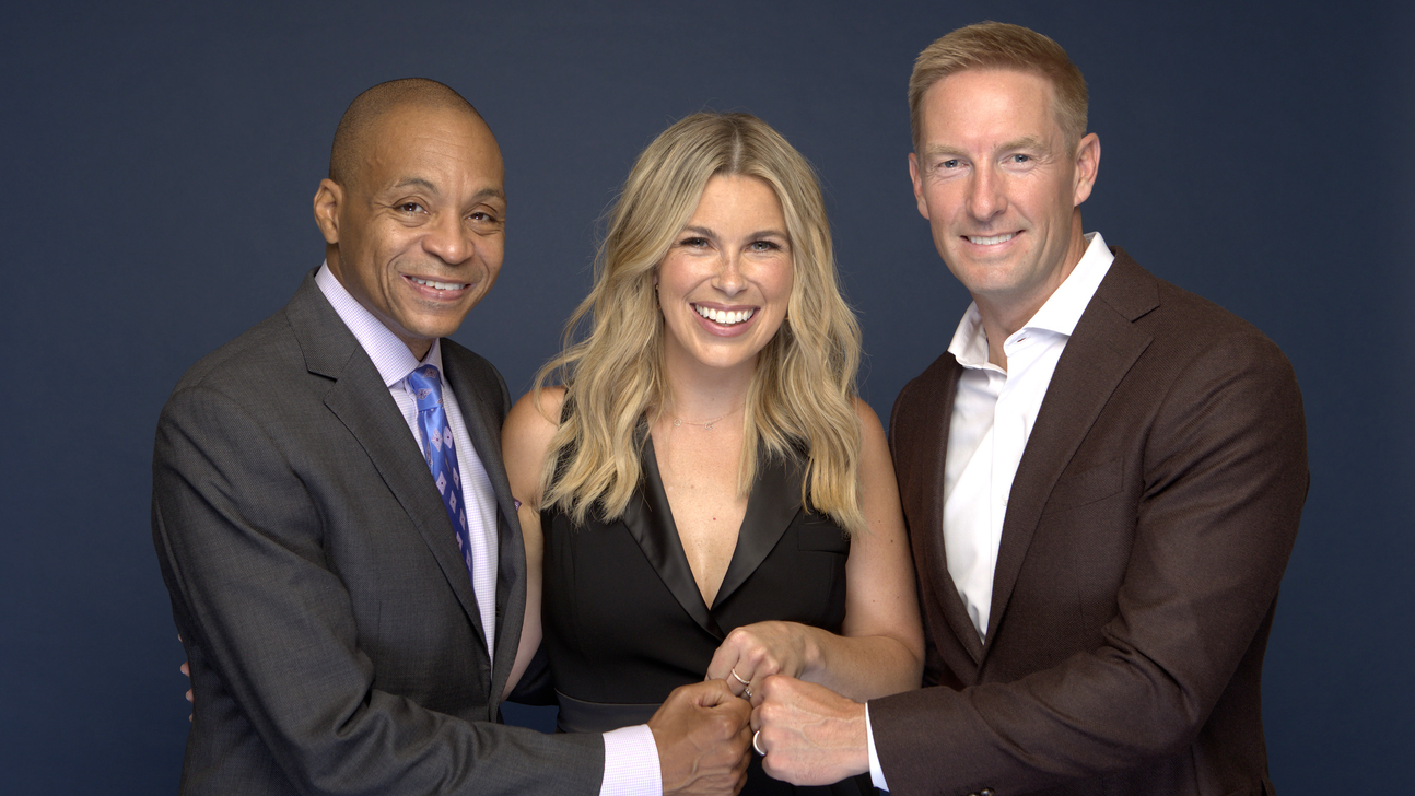 FOX Sports Unveils Star-Studded 2026 College Football Roster