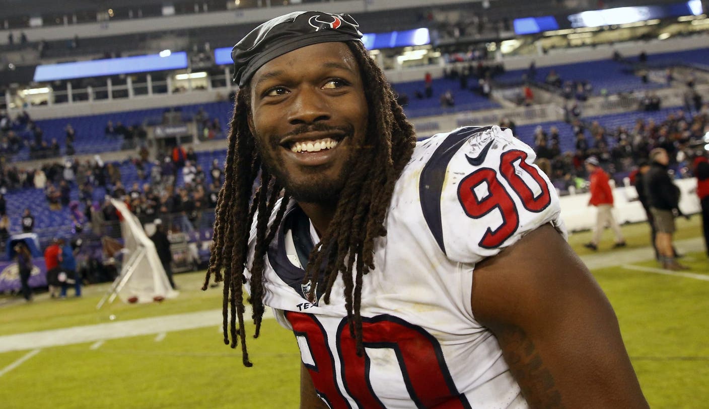 Jadeveon Clowney Returns to Houston Texans