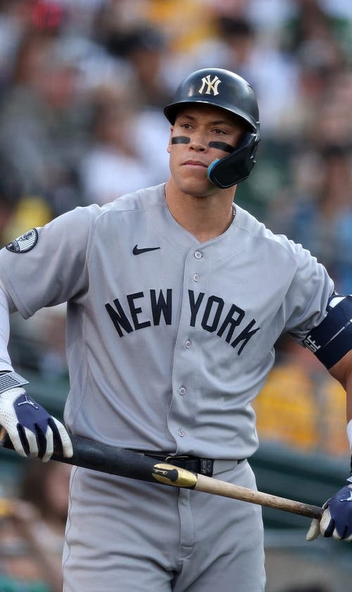 Aaron Judge Swings Bat, Hits Off Tee For First Time Since Rib Injury
