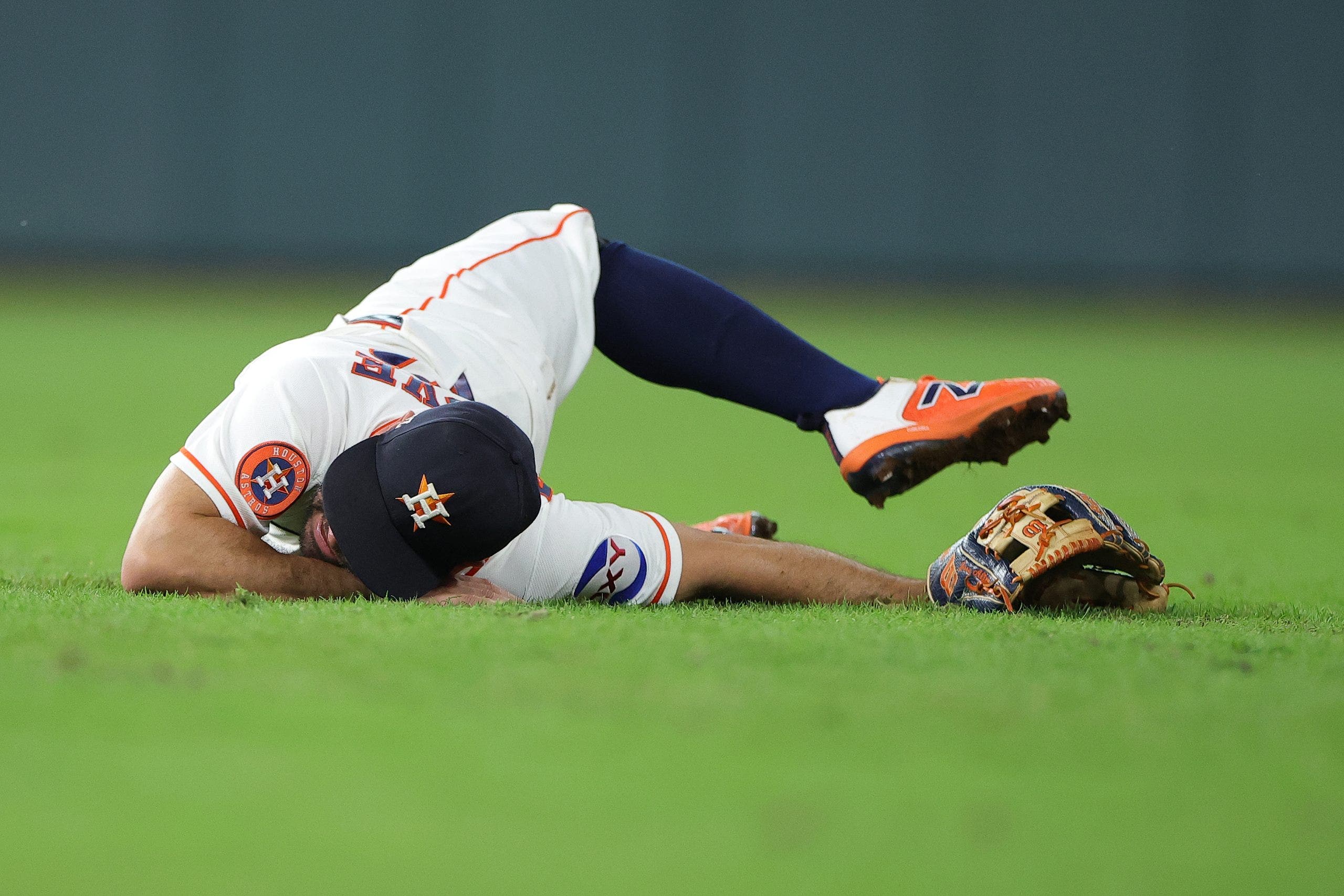 After Tuesday night's games, the Texas Rangers and Houston Astros were tied for first place at 78-79. No full-season division champion has ever had a losing record.(Photo by Alex Slitz/Getty Images)