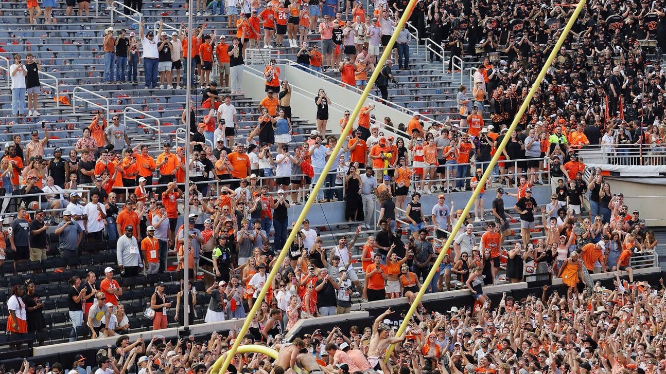 Oklahoma State Fans Tear Down Goal Post, Sing Oregon's 'Shout' After Upset Win