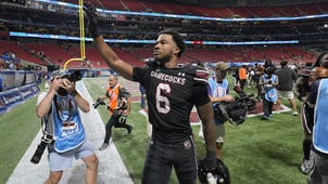 COLLEGE FOOTBALL Trending Image: South Carolina's Dylan Stewart Suspended Indefinitely After Punching Alabama TE