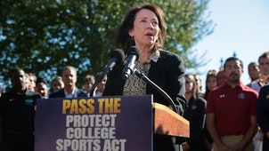 COLLEGE FOOTBALL Trending Image: Senate Overwhelmingly Passes College Sports Bill Aimed At Player Pay, Transfers
