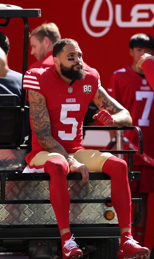 49ers WR Mike Evans, OT Trent Williams Carted Off vs. Cardinals