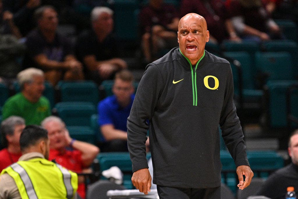 Tony Stubblefield was appointed Oregon's interim head coach after Dana Altman's retirement. (Photo by Brian Rothmuller/Icon Sportswire via Getty Images)