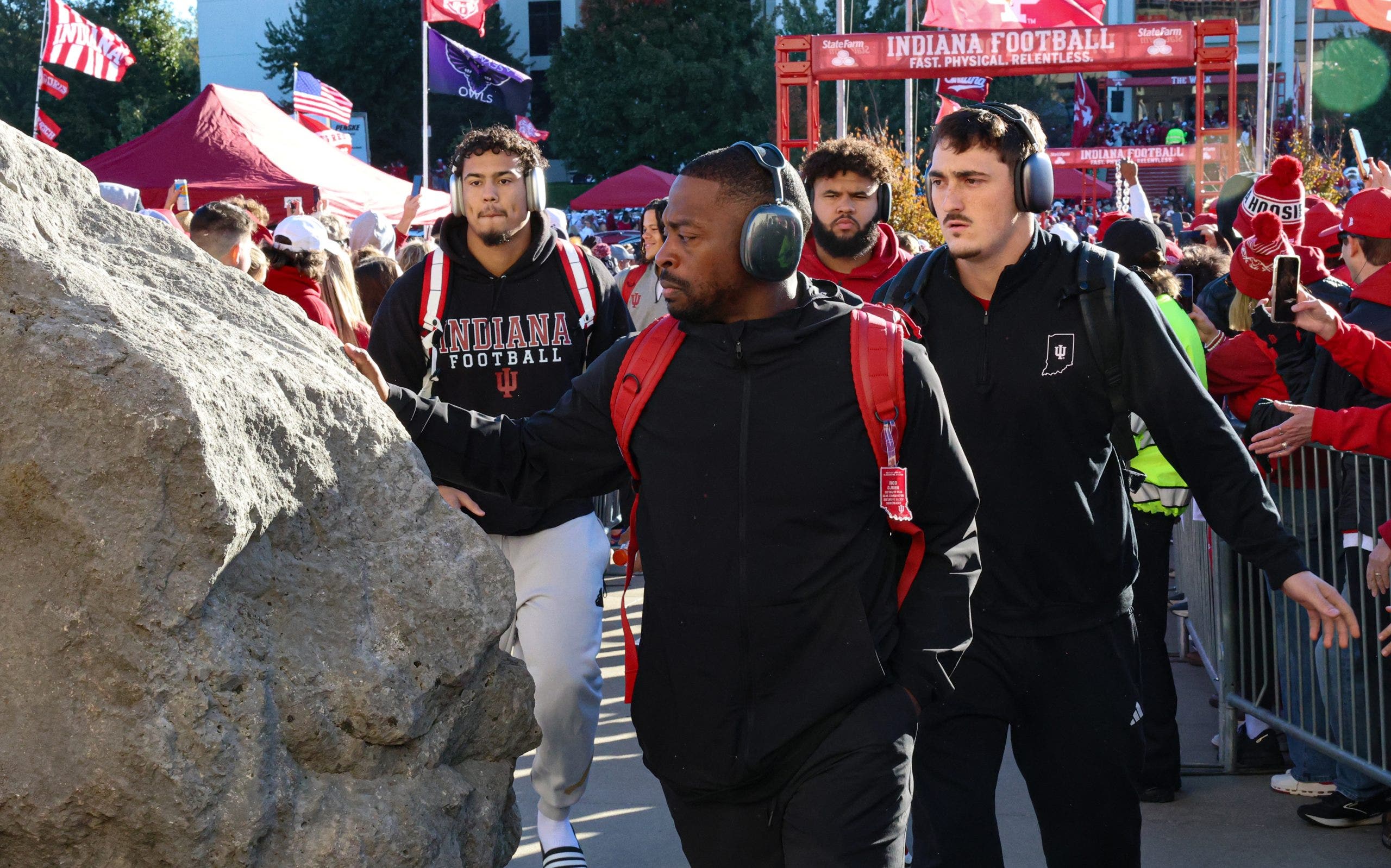 Fox Spodtx Bloomington’s Heavyweight Matchup: An Inside Look At Ohio State vs ...