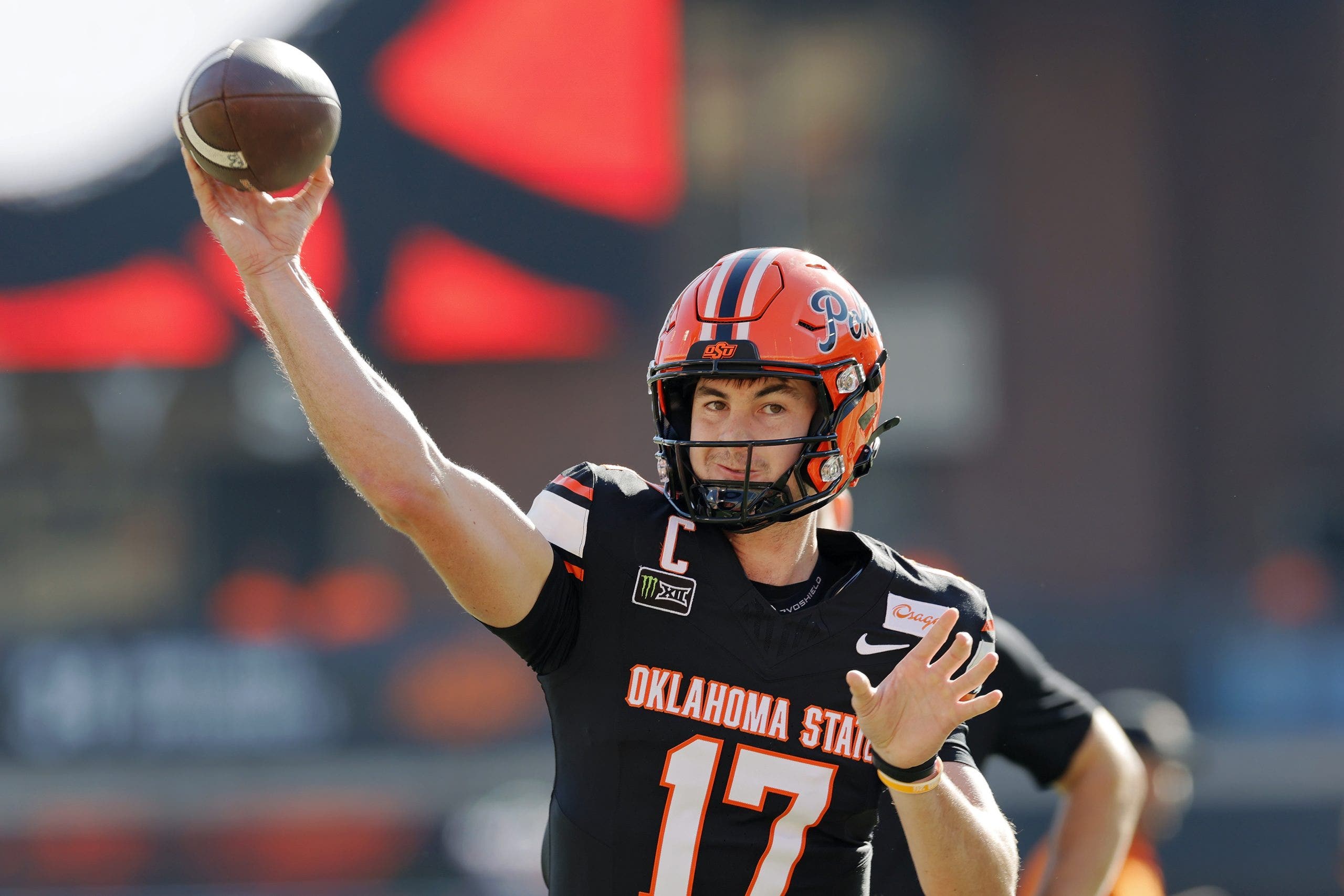 Oklahoma State quarterback Drew Mestemaker threw for 304 yards and two touchdowns against UCF last Saturday. (Photo by Brian Bahr/Getty Images)