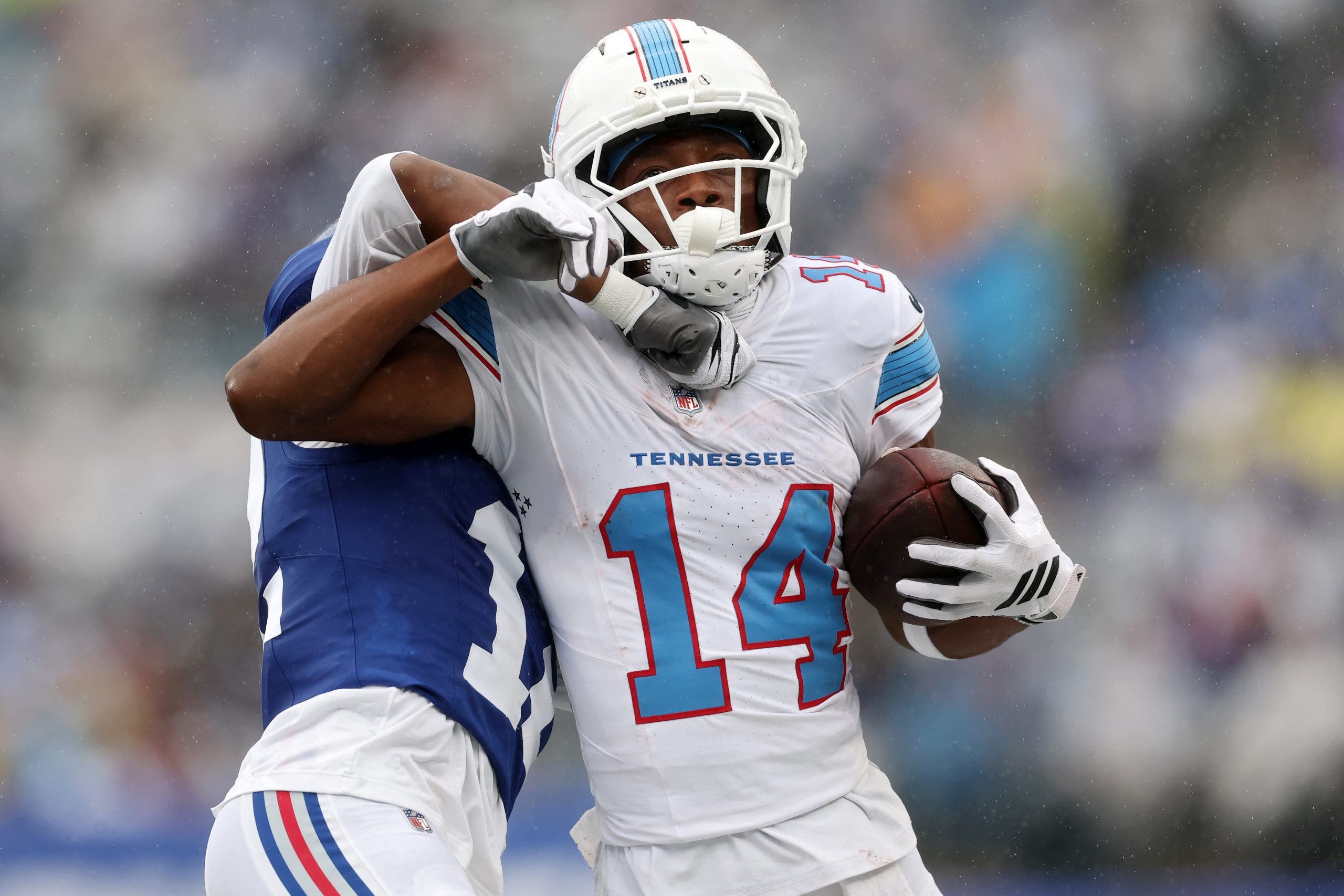 Carnell Tate es ahora el nuevo favorito para ganar el premio al Novato Ofensivo del Año de la NFL(Foto de Elsa/Getty Images). 