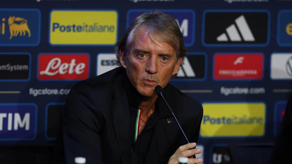Mancini Brushes Off Man City Financial Scandal: ‘Not a Problem That Concerns Me’