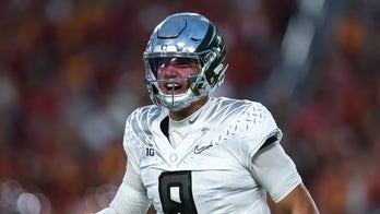 Oregons' Dylan Raiola To Make First Start For Ducks Against No. 21 UCLA