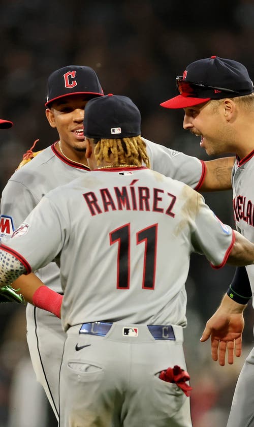 Guardians Spoil White Sox Party, Stay Alive With ALDS Game 3 Win