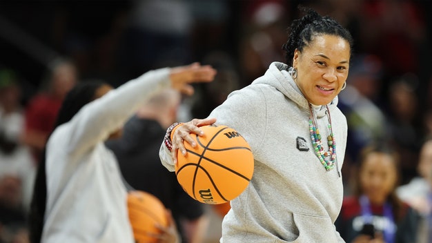 Women's CBK AP Top 25: South Carolina Is No. 1, While New-Look UCLA Slips